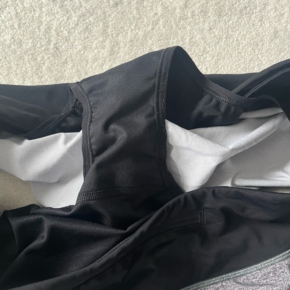 Lulemon Speed Up Low-Rise Lined Short, 2.5 inches, Sz 12. Gray Black - Picture 6 of 8